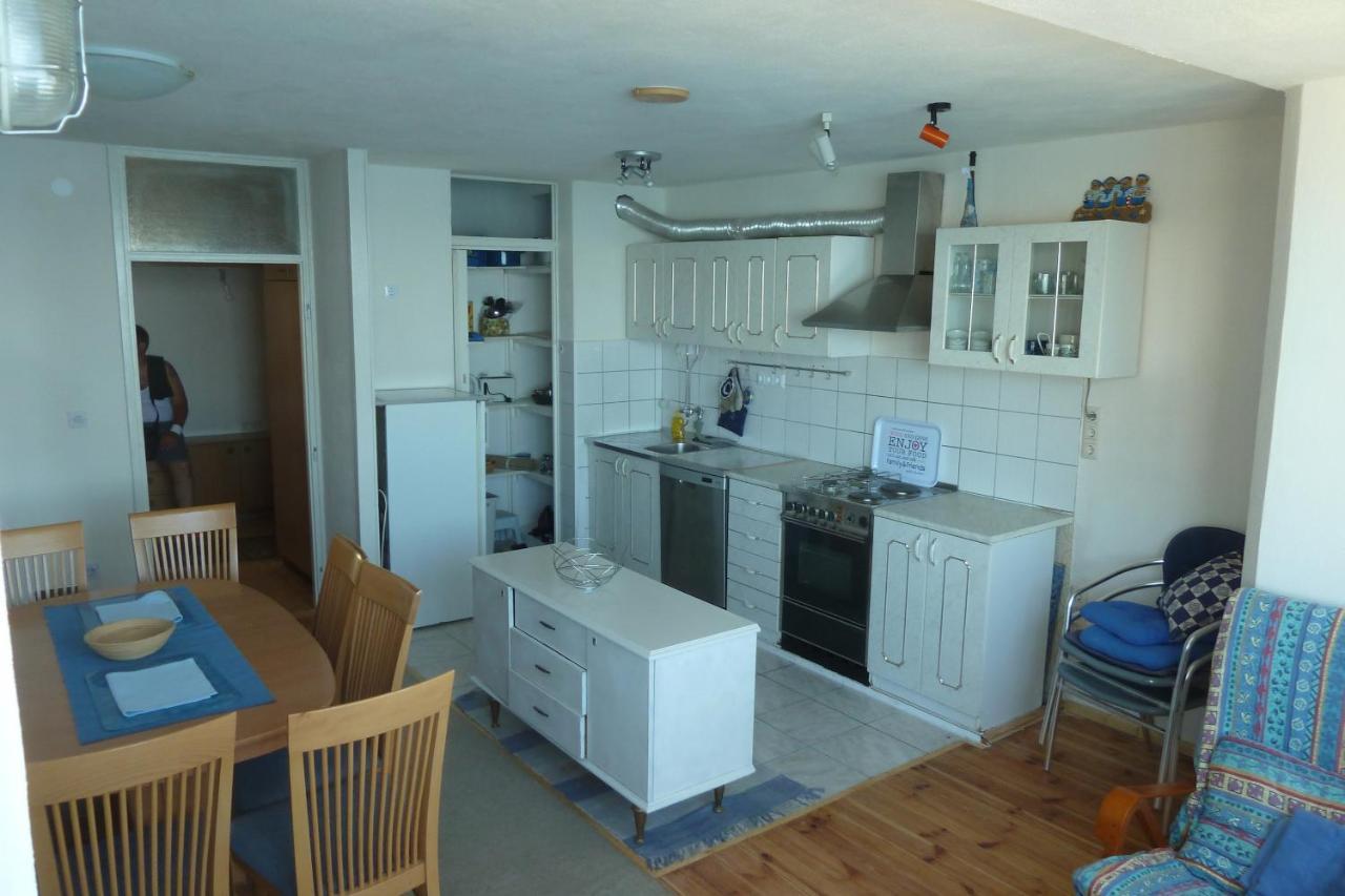Apartments By The Sea Omis - 15485 Luaran gambar